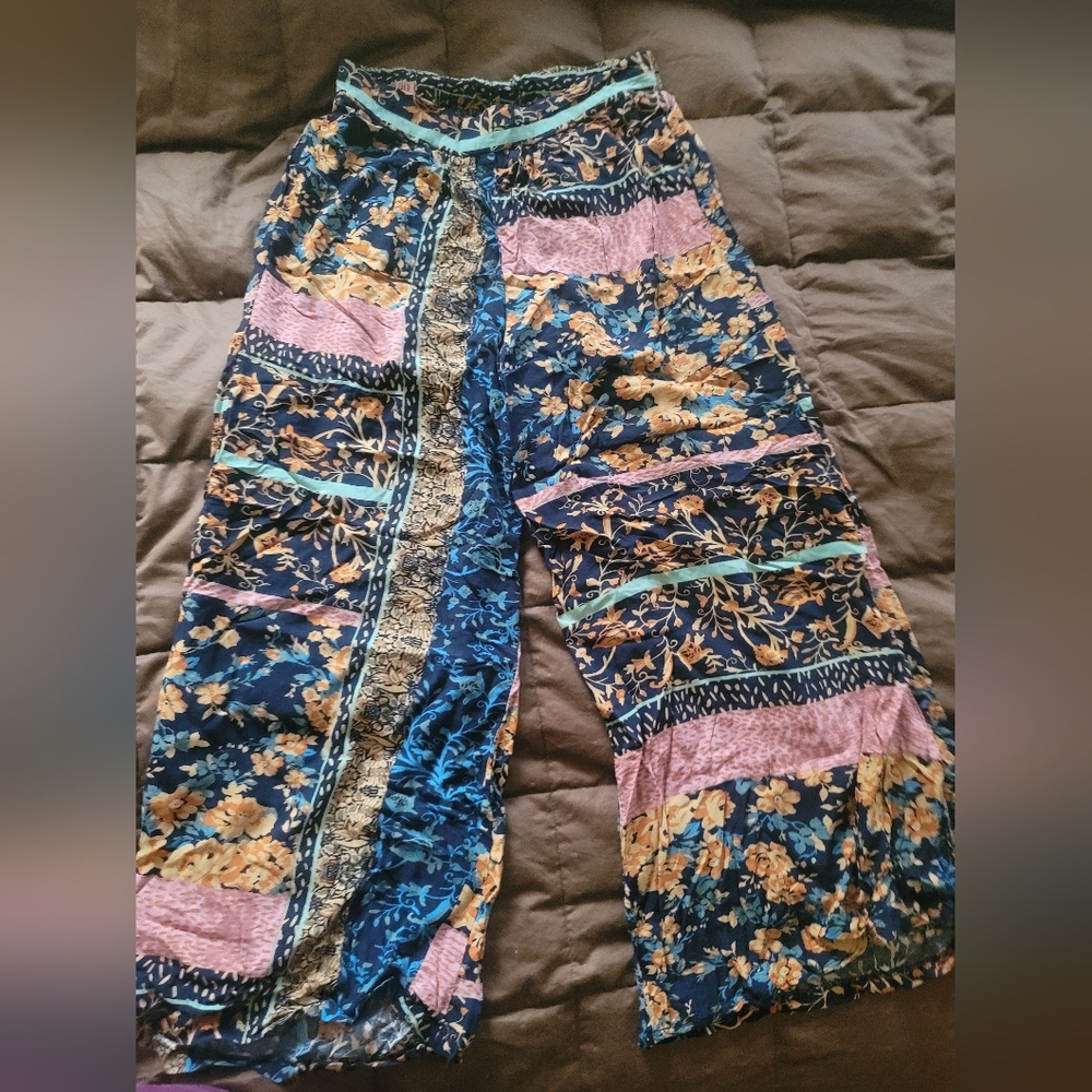 JAASE size small wide leg pants